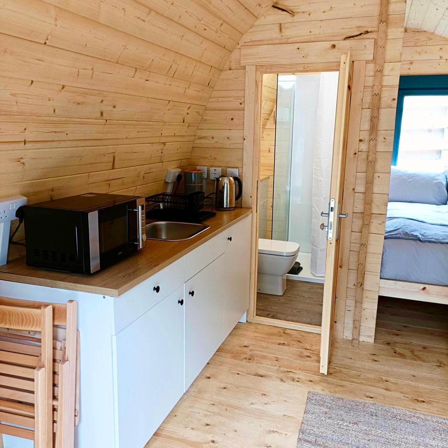 Radio Skye Pods Apartment Portree Exterior foto